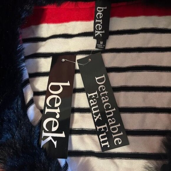 Berek Womens Holiday Vest With Detachable Faux Fur Collar & Reindeer embellished - Picture 6 of 9